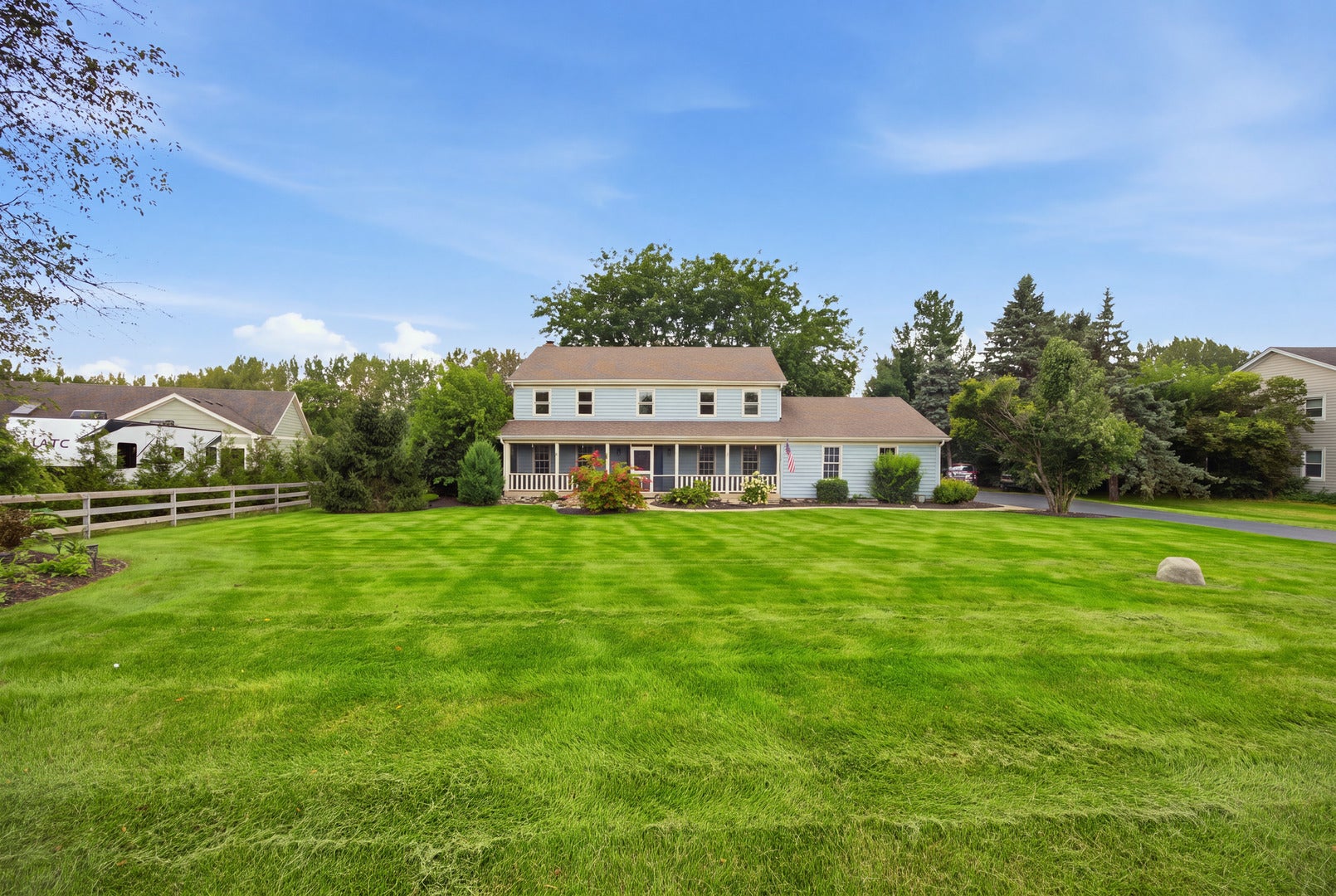 7N660 Cloverfield Circle