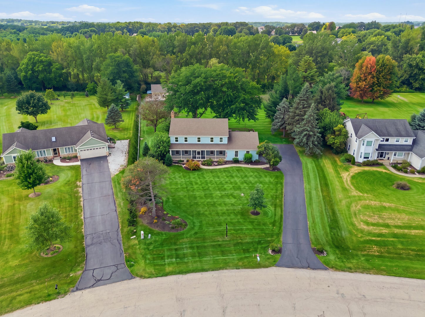 7N660 Cloverfield Circle