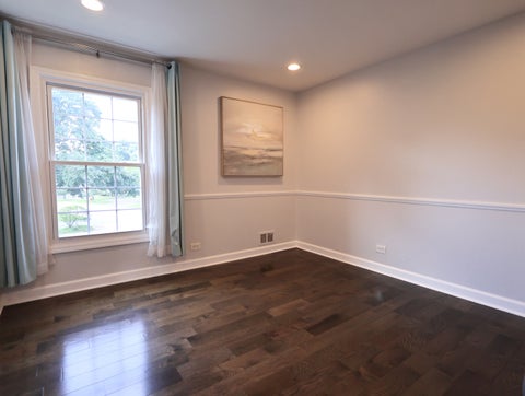 Tiny photo for 38 The Court of Greenway, Northbrook, IL 60062 (MLS # 12737055)