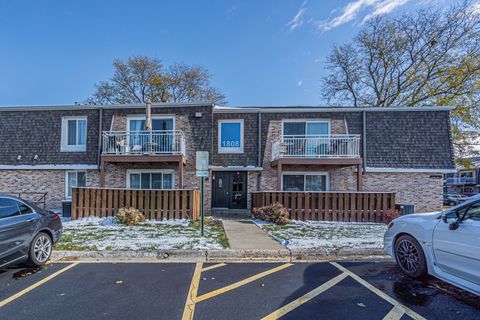 Tiny photo for 1808 Plum Grove Road #1B, Rolling Meadows, IL 60008 (MLS # 12516991)
