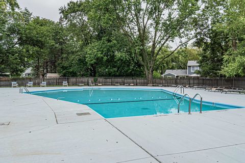 Tiny photo for 1808 Plum Grove Road #1B, Rolling Meadows, IL 60008 (MLS # 12516991)