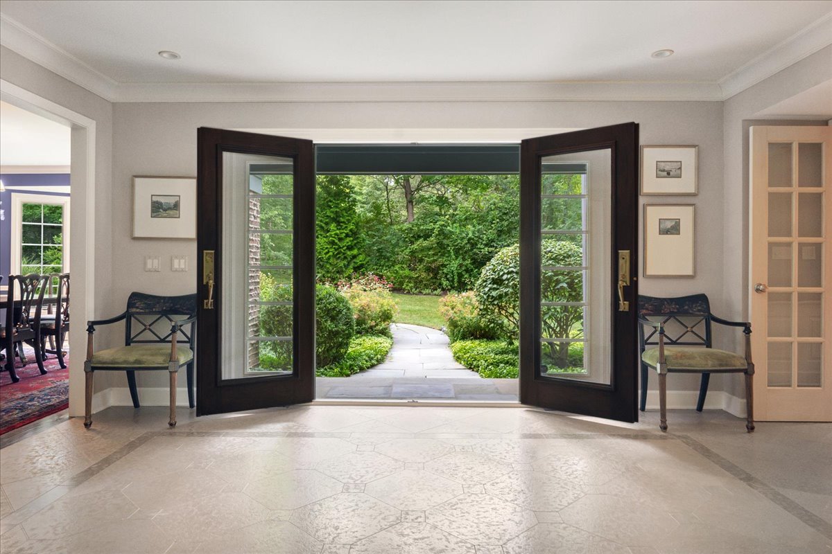 1213 Turicum Road