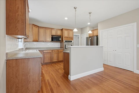 Tiny photo for 2202 Bloomingdale Road, Bloomington, IL 61705 (MLS # 12685503)