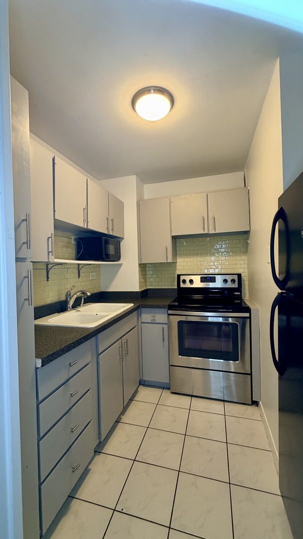 Chicago, Illinois 60610, United States, ,1 BathroomBathrooms,Residential,Active,219920