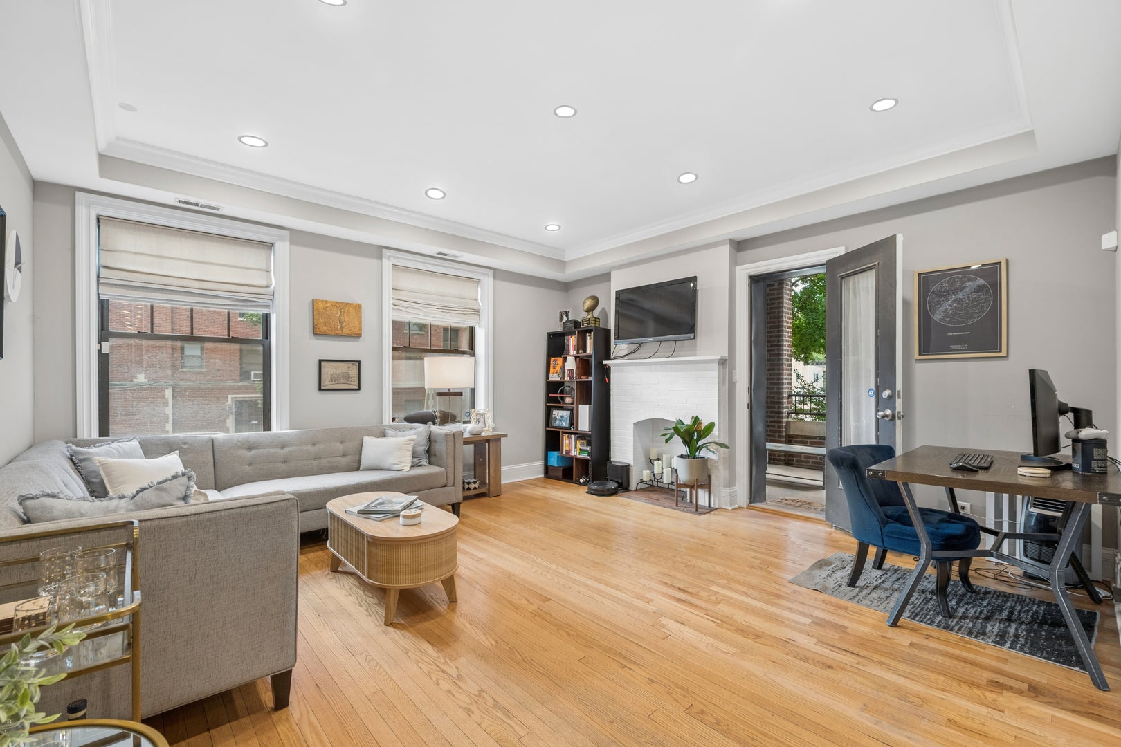 914 W Schubert Avenue 1