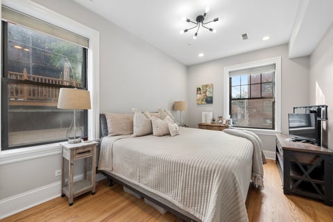Tiny photo for 914 W Schubert Avenue #1, Chicago, IL 60614 (MLS # 12786715)