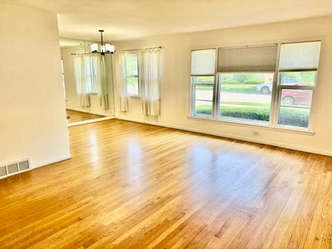 Tiny photo for 617 Lavergne Avenue, Wilmette, IL 60091 (MLS # 12701840)