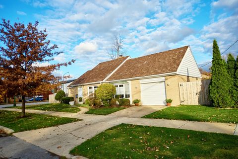 5955 N Keating Avenue Chicago IL 60646