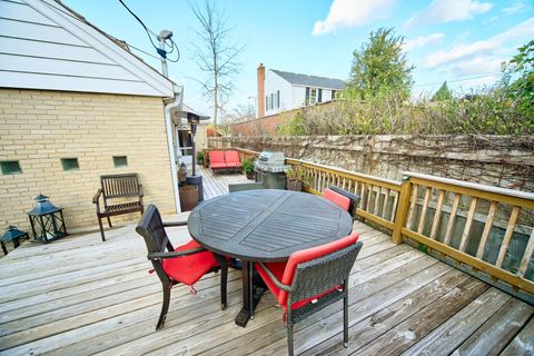 Tiny photo for 5955 N Keating Avenue, Chicago, IL 60646 (MLS # 12497958)