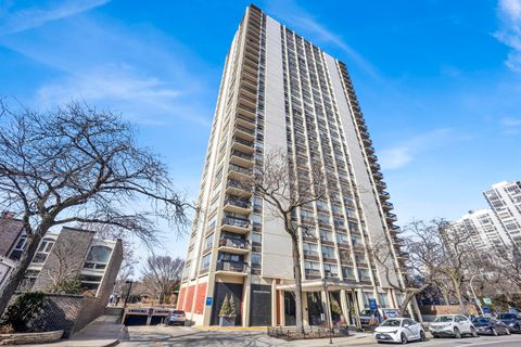 Photo of 1355 N Sandburg Terrace #2306D, Chicago, IL 60610 (MLS # 12573891)