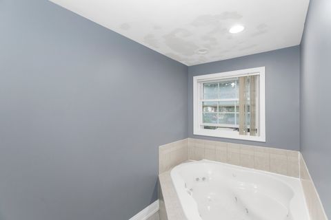 Tiny photo for Schaumburg, IL 60194 (MLS # 12653316)