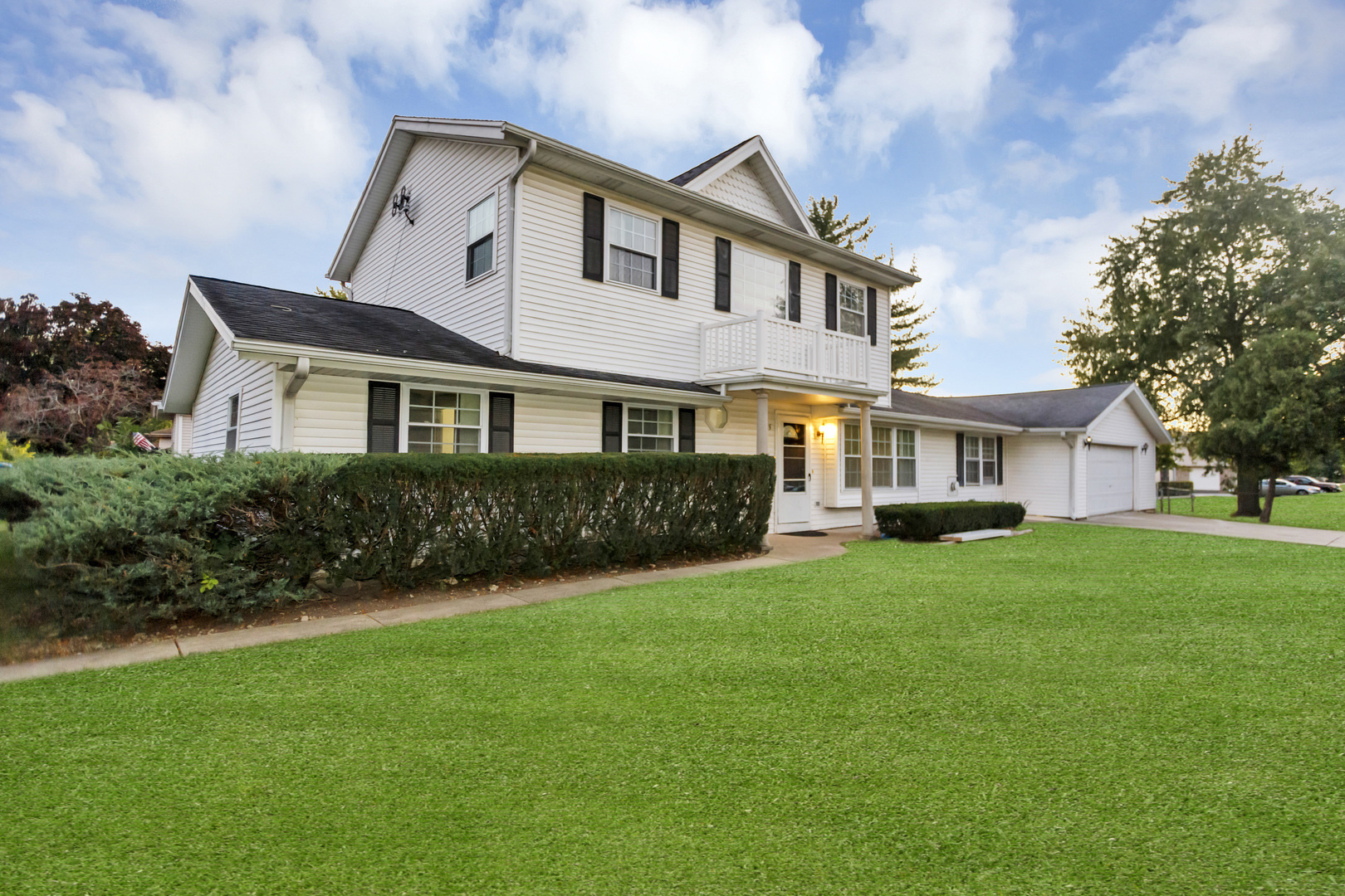 1235 W Schaumburg Road