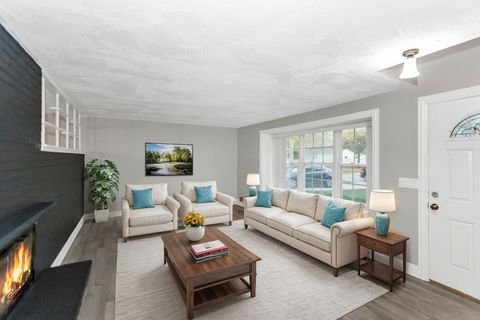 Tiny photo for Schaumburg, IL 60194 (MLS # 12653316)