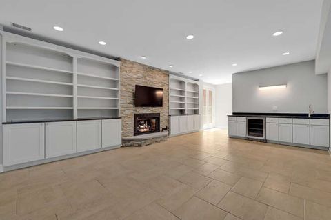 Tiny photo for 11361 W Plainfield Road, Indian Head Park, IL 60525 (MLS # 12508005)