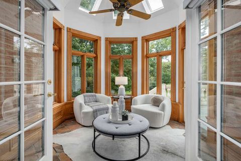 Tiny photo for 11361 W Plainfield Road, Indian Head Park, IL 60525 (MLS # 12508005)