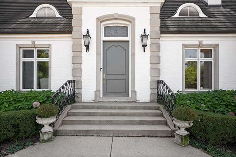 Tiny photo for 11361 W Plainfield Road, Indian Head Park, IL 60525 (MLS # 12508005)