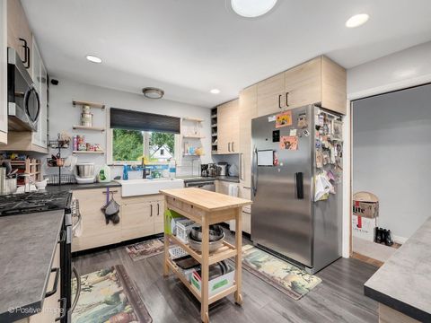 Tiny photo for 1912 E Willow Avenue, Wheaton, IL 60187 (MLS # 12684416)