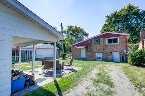 A home in Dolton