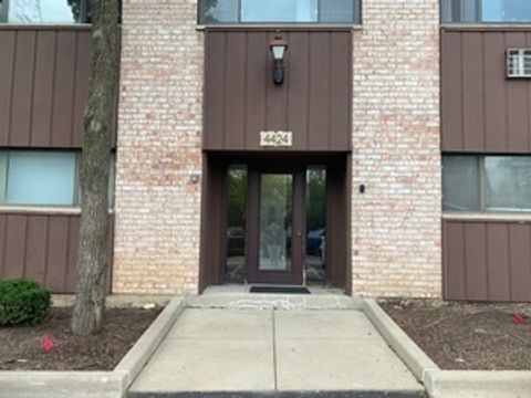 Photo of 4424 Arbor Circle #3, Downers Grove, IL 60515 (MLS # 12524096)