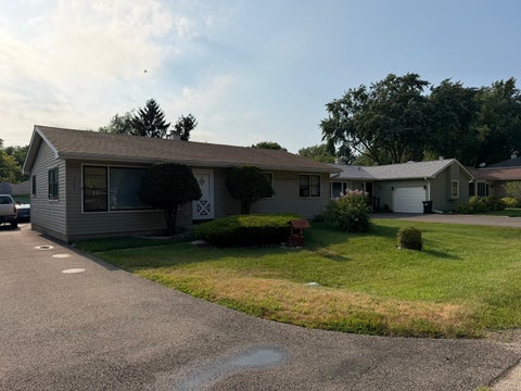 Tiny photo for 5507 Burwood Road, Oakwood Hills, IL 60013 (MLS # 12717120)