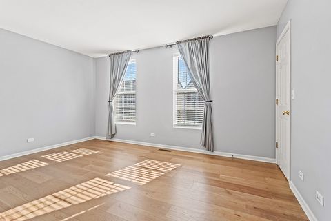 Tiny photo for 610 Four Seasons Boulevard, Aurora, IL 60504 (MLS # 12498992)