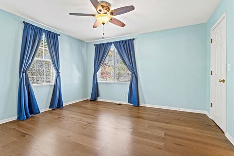 Tiny photo for 610 Four Seasons Boulevard, Aurora, IL 60504 (MLS # 12498992)