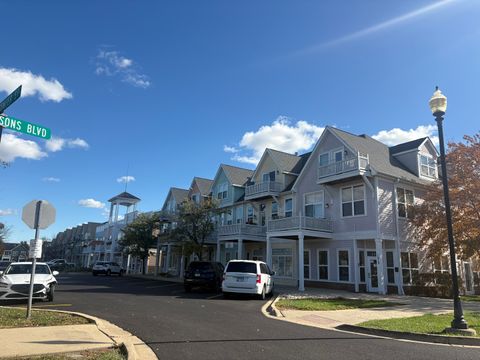 Tiny photo for 610 Four Seasons Boulevard, Aurora, IL 60504 (MLS # 12498992)