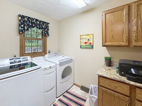 Tiny photo for 3707 75th Street Court, Moline, IL 61265 (MLS # 12703426)