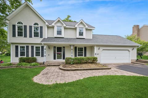 Photo of 1335 Gaslight Drive, Algonquin, IL 60102 (MLS # 12727908)