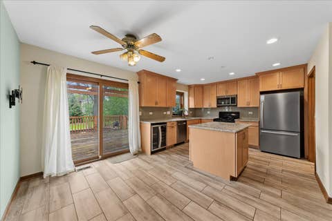 Tiny photo for 1335 Gaslight Drive, Algonquin, IL 60102 (MLS # 12727908)