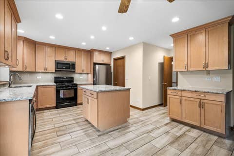 Tiny photo for 1335 Gaslight Drive, Algonquin, IL 60102 (MLS # 12727908)