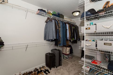 Tiny photo for 4411 Slate Creek Drive, Bettendorf, IA 52722 (MLS # 12636885)