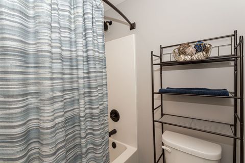 Tiny photo for 4411 Slate Creek Drive, Bettendorf, IA 52722 (MLS # 12636885)
