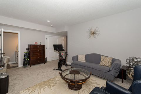 Tiny photo for 4411 Slate Creek Drive, Bettendorf, IA 52722 (MLS # 12636885)