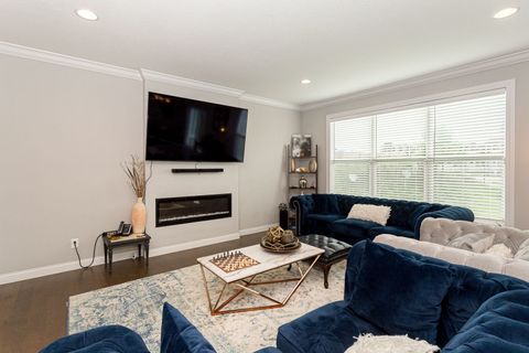 Tiny photo for 4411 Slate Creek Drive, Bettendorf, IA 52722 (MLS # 12636885)
