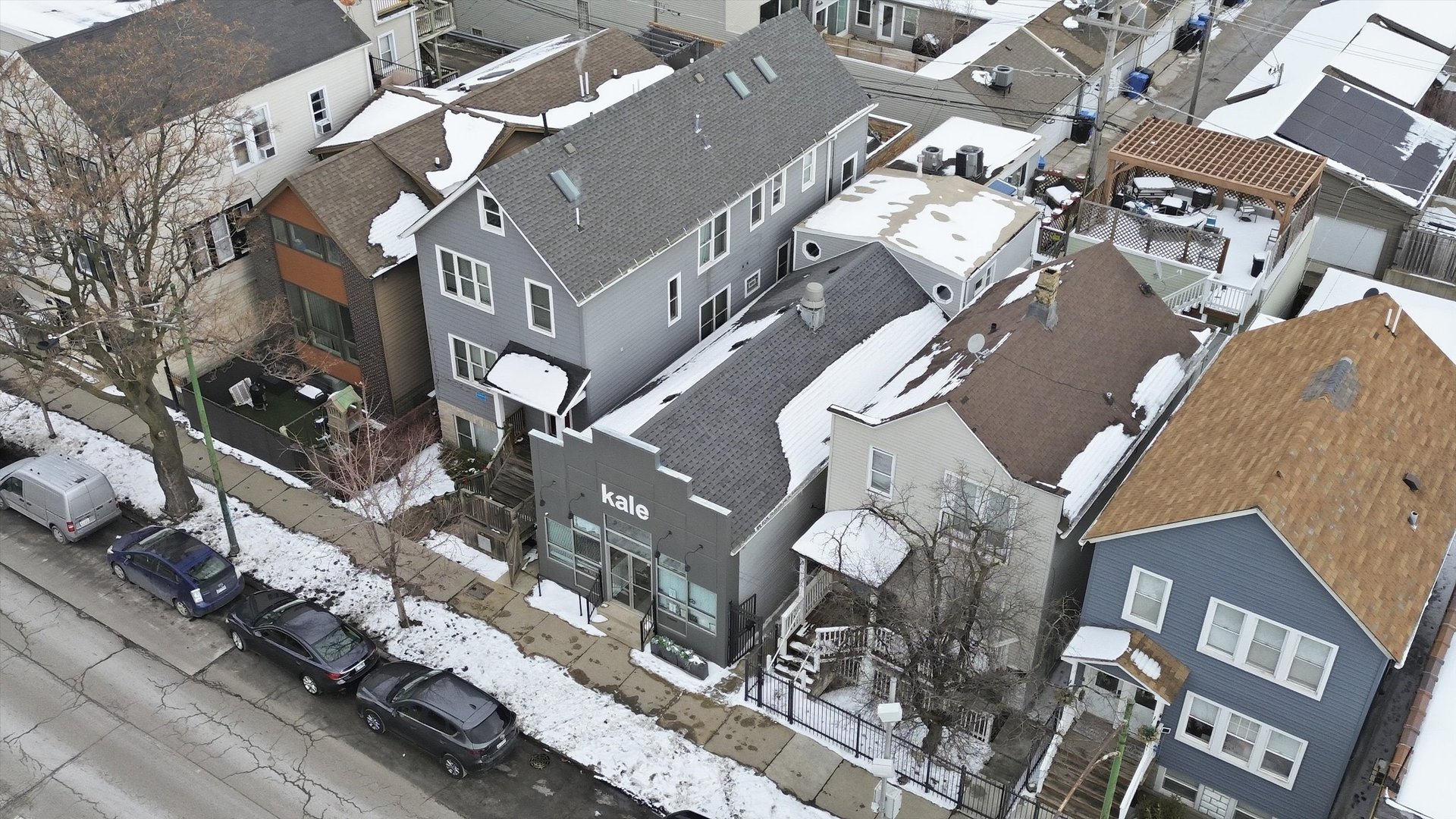 2447 N Ashland Avenue