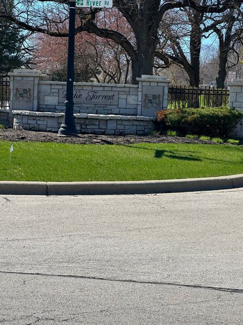 24863 W Sterling Oaks Court Shorewood IL 60404