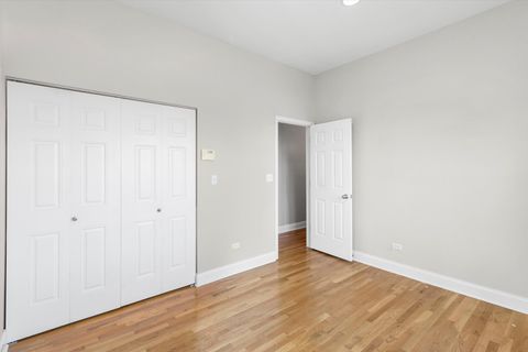 Tiny photo for 512 E Oakwood Boulevard #2, Chicago, IL 60653 (MLS # 12536013)