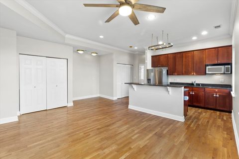 Tiny photo for 512 E Oakwood Boulevard #2, Chicago, IL 60653 (MLS # 12536013)