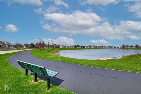 Tiny photo for 16501 Buckner Pond Way #16501, Crest Hill, IL 60403 (MLS # 12562440)