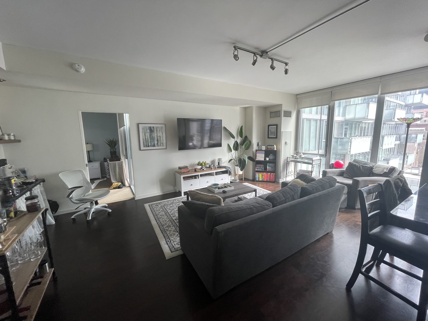 659 W Randolph Street 615