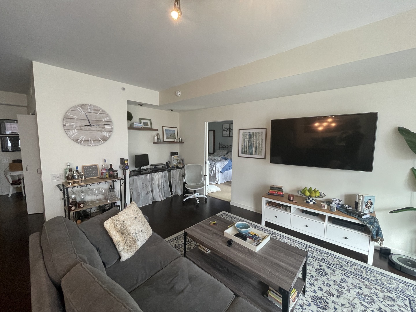 659 W Randolph Street 615