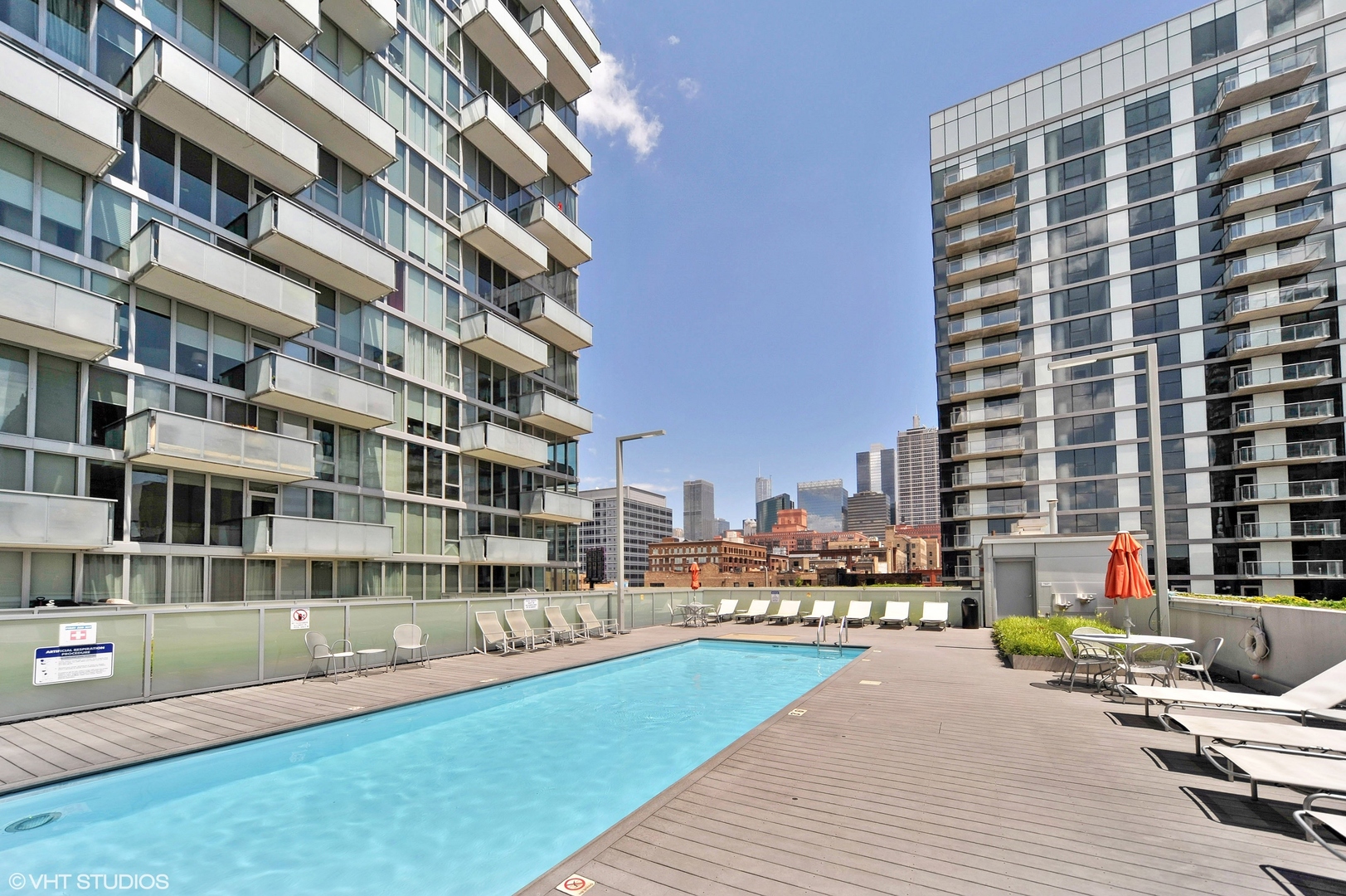 659 W Randolph Street 615