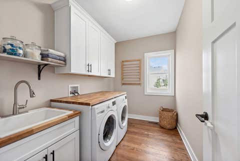 Tiny photo for 24234 S Sunset Lakes Drive, Manhattan, IL 60442 (MLS # 12674404)