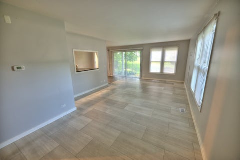 Tiny photo for 1850 PEBBLE BEACH Circle, Elk Grove Village, IL 60007 (MLS # 12723712)