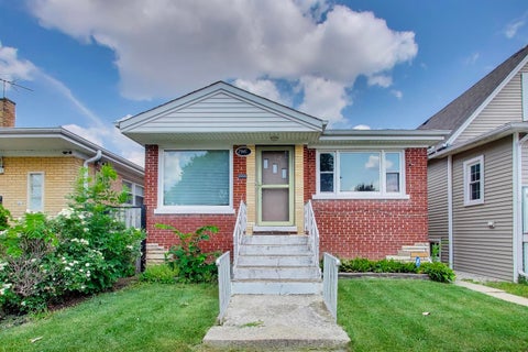 Photo of 2941 N Rutherford Avenue, Chicago, IL 60634 (MLS # 12713110)