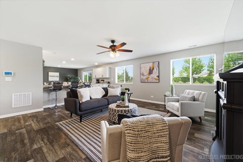 Tiny photo for 1731 Dempsey Circle, Pingree Grove, IL 60140 (MLS # 12641544)