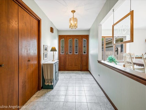 Tiny photo for 990 Burridge Court, Libertyville, IL 60048 (MLS # 12746808)