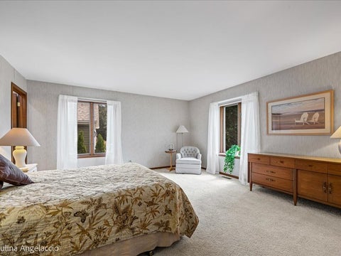 Tiny photo for 990 Burridge Court, Libertyville, IL 60048 (MLS # 12746808)