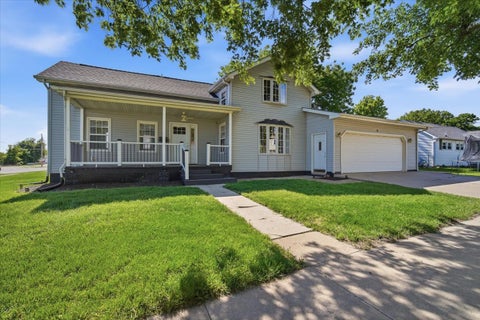Photo of El Paso, IL 61738 (MLS # 12618704)